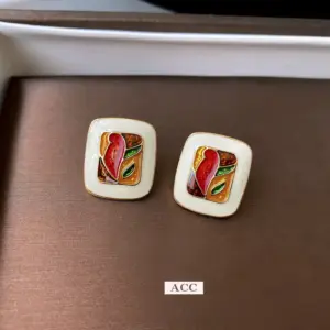 118# silver needle pattern drop oil Square stud earrings