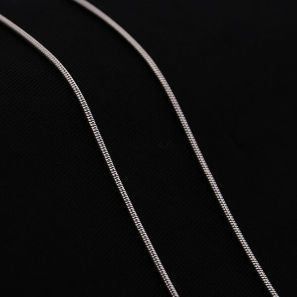 Wholesale 1MM snake bone chain silver-plated snake chain necklace female jewelry European and American hot sale clavicle cross-border exclusive for foreign trade chain