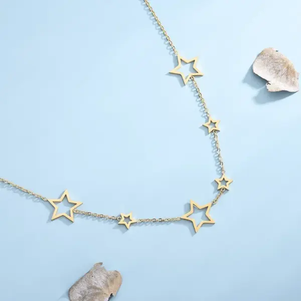 Wholesale PVD Coated Real Gold Plated 18K Gold Star 304 Stainless Steel Casual Classic Style Waterproof Non Tarnish 304 Stainless Steel Necklace