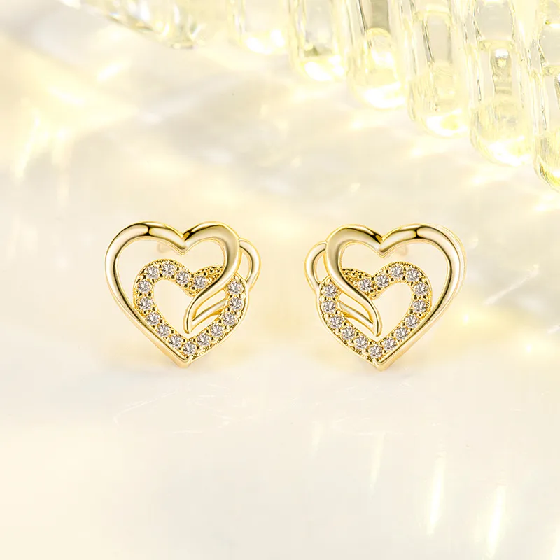 Wholesale Fashion Heart Shape Copper Inlay Zircon Ear Studs 1 Pair