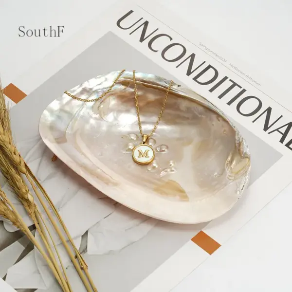 Real Gold Plated Round Letter 304 Stainless Steel Fashion Waterproof Non Tarnish 304 Stainless Steel Pendant Necklace