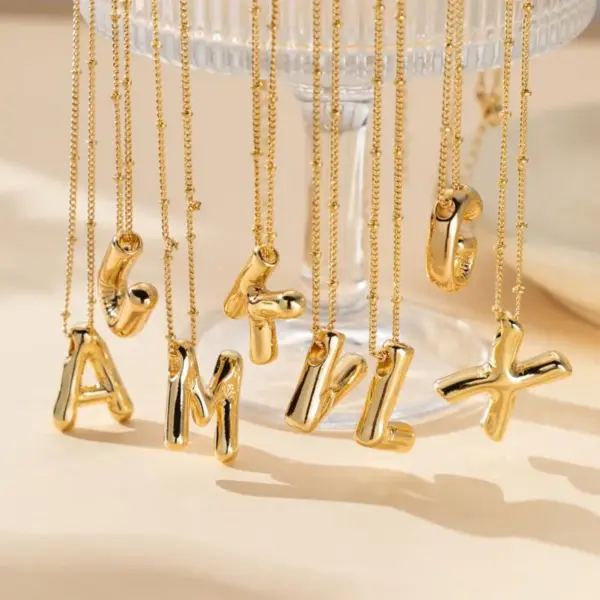 Wholesale PVD Coated Real Gold Plated Letter 304 Stainless Steel Simple Style Waterproof Non Tarnish 304 Stainless Steel Pendant Necklace
