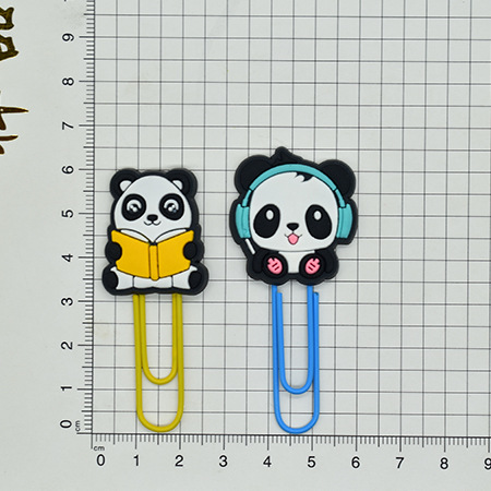 Wholesale Random 50pcs Cartoon National Treasure Panda Student Paper Clip Bookmark
