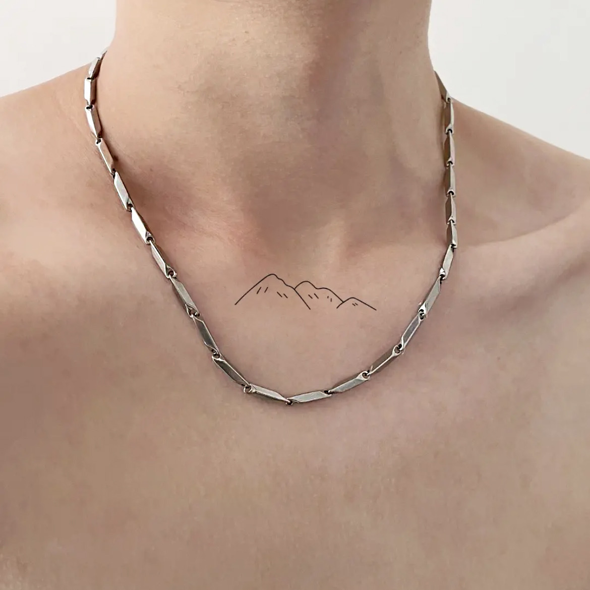 Wholesale Titanium steel diamond chain melon seed chain necklace men handsome fashion female pendant chain handmade jewelry cross-border aessories