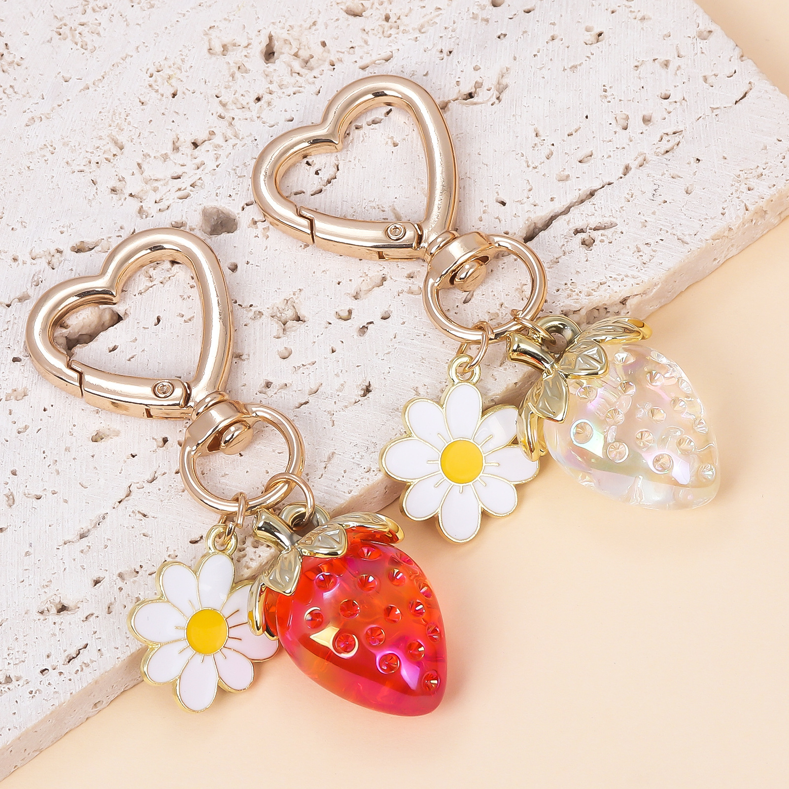 Wholesale Suower Strawberry Keychain