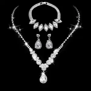 501 600 Stud Earrings Three-Piece Set