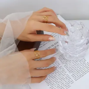 A368-Golden Four-Layer Hollow Ring Opening Adjustable / No. 7 Opening Adjustable