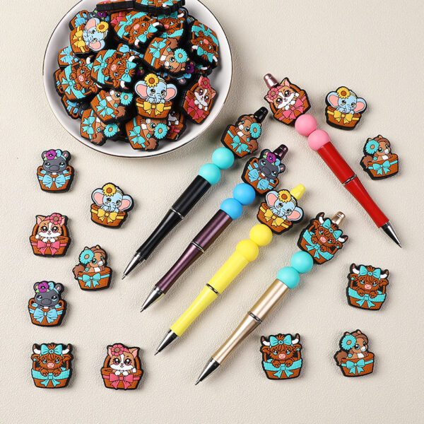 Wholesale Manufacturer Wholesale Animal Silicone Beads Cute Cartoon Decorations Beads DIY Accessories Elephant Straight Hole Glue Beads