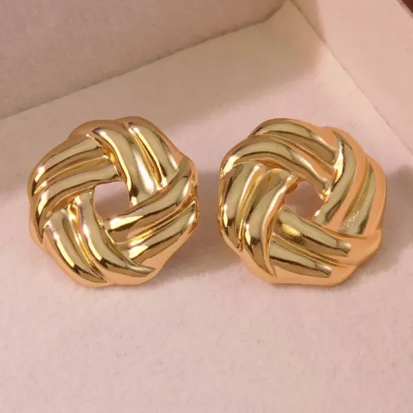 1 Pair French Style Classic Style Geometric Round Hollow Out 304 Stainless Steel Imitation Gold Electroplating Ear Studs