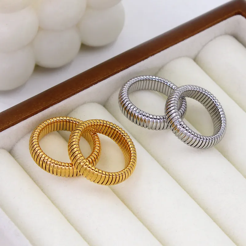 Wholesale PVD Coated 18K Gold Real Gold Plated Geometric 304 Stainless Steel Vintage Style Waterproof Non Tarnish Rings