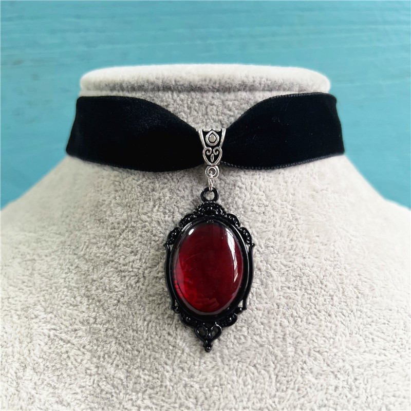 Wholesale Cross Border Trade Amazon Handmade Veet Vintage Necklace Various Gothic Jewelry