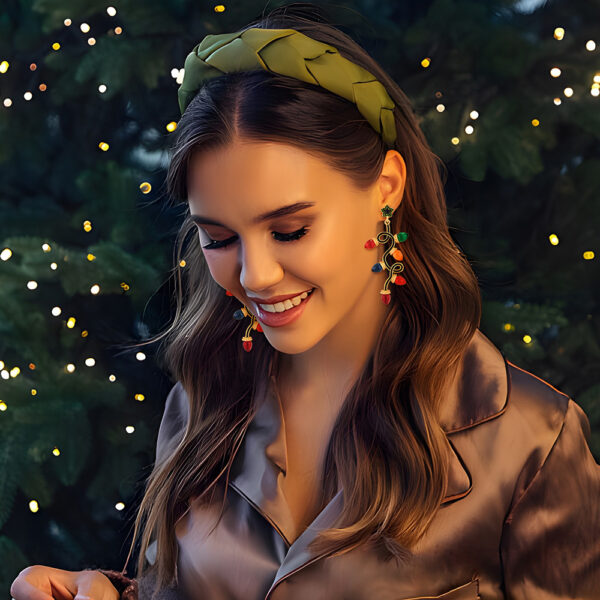 Wholesale Christmas themed wreath diamond earrings