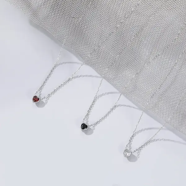 Wholesale PVD Coated 18K Gold Platinum Real Gold Plated Heart Shape 304 Stainless Steel Fashion Waterproof Non Tarnish 304 Stainless Steel Pendant Necklace