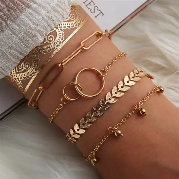 Wholesale Vintage Style Punk Simple Style Moon Leaves Arrow Alloy Gold Plated Silver Plated Artificial Diamond Rhinestones Bracelets Bangle In Bulk