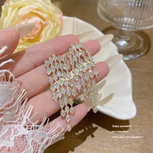 E0282 Gold Silver Needle