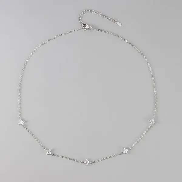 Wholesale Four-leaf Clover Gypsophila Necklace Foreign Trade Hot-selling Explosive Temperament Daily Commute All-match Clavicle Chain