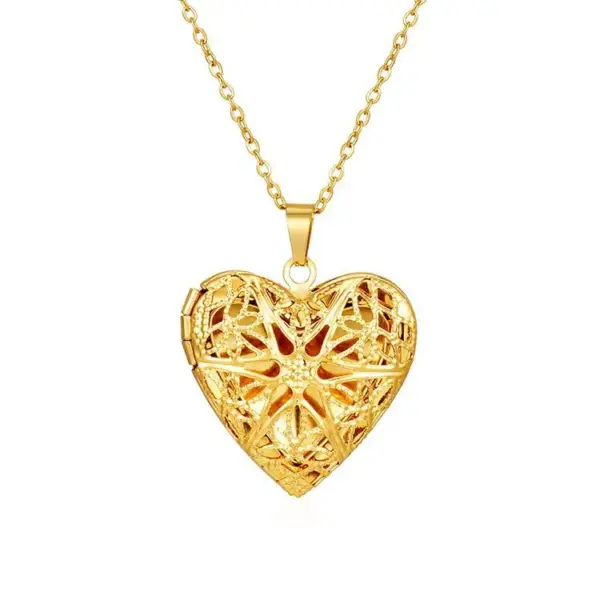 Wholesale 304 Stainless Steel Heart Shape Electroplated 18K Real Gold Plated Modern Style Classic Style Waterproof Non Tarnish Plating Pendant Necklace