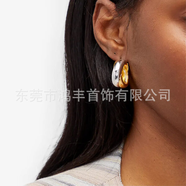 Wholesale Dilireba's Same Two-Color Earrings, High-Quality Electricity Retro Jewelry, Contrasting Colors, Women's European and American New Copper Earrings