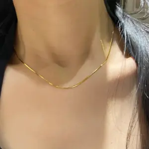 X015-1.0 Round Snake-Necklace- / Gold