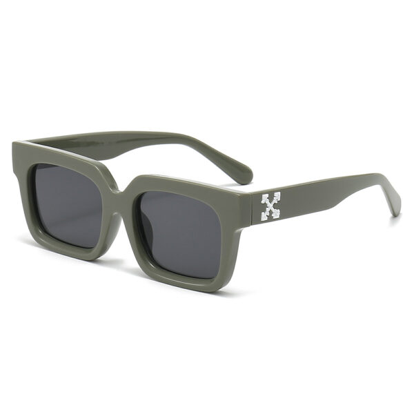 Wholesale European and American Fashion Large Frame Sunglasses Square Retro Versatile Sunglasses Anti-Uv Sunshade Glasses Factory