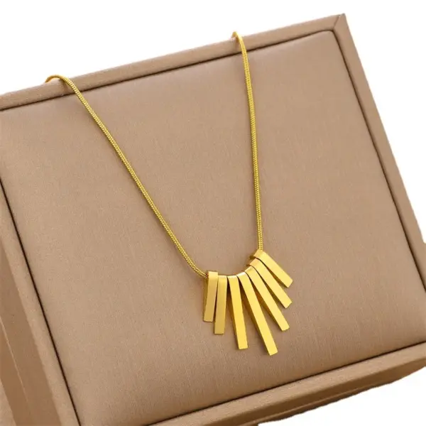 Real Gold Plated Square 304 Stainless Steel Fashion Waterproof Non Tarnish Necklace