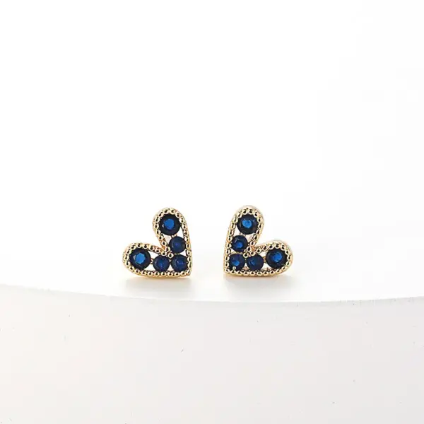 Wholesale Fashion New Simple Female Heart-shaped Small Copper Earrings