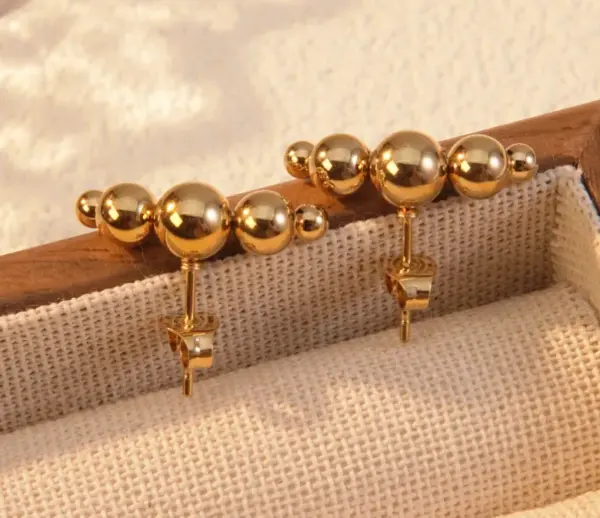 Ion Plating (IP) 18K Gold Plated Beads Solid Color 304 Stainless Steel Classic Style Waterproof Non Tarnish Ear Studs