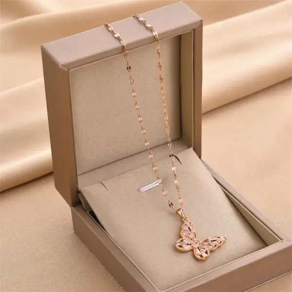 Wholesale Real Gold Plated Butterfly 304 Stainless Steel Fashion Waterproof Non Tarnish Pendant Necklace