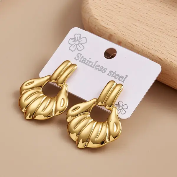Casual Simple Design Heart Shaped Earrings Ins Style Electroplated 304 Stainless Steel Geometric Pattern Vacuum Plating Jewelry