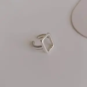 XTY073 / Adjustable Opening