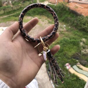 Red brown leopard print