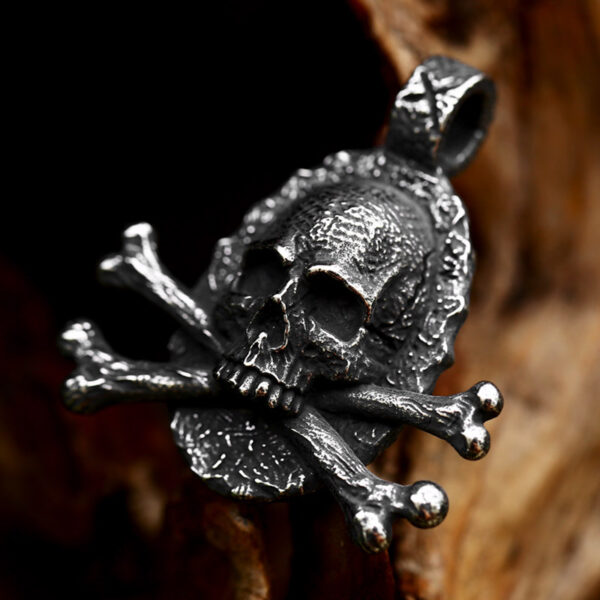 Wholesale beier cross-border foreign trade stainless steel jewelry wholesale new vintage skull bone titanium steel pendant necklace