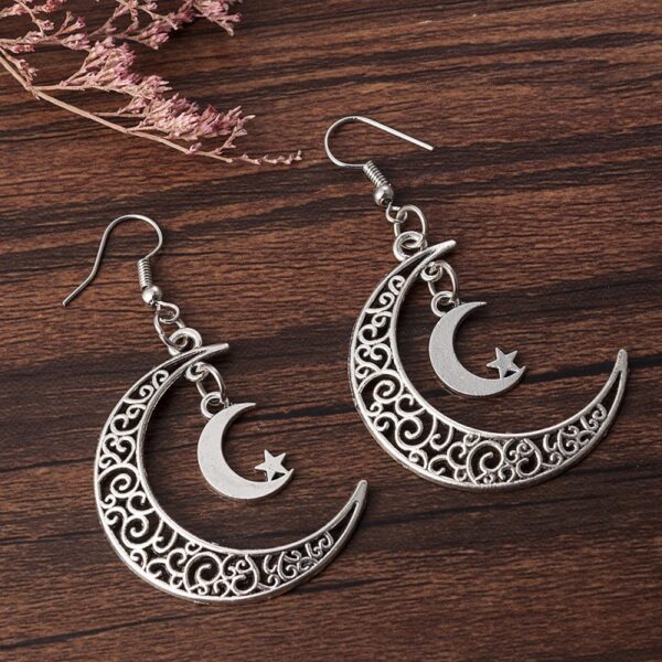 Wholesale European and American new earrings retro alloy hollow moon crescent earrings trend double Crescent earrings