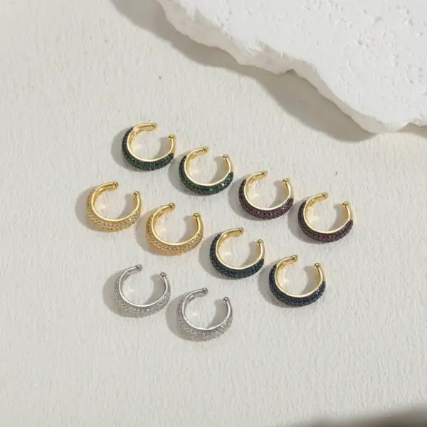 Wholesale 1 Pair Simple Style Round Plating Inlay Copper Zircon 14k Gold Plated Ear Cuffs