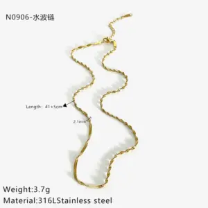 Golden Water Wave Chain / One Size