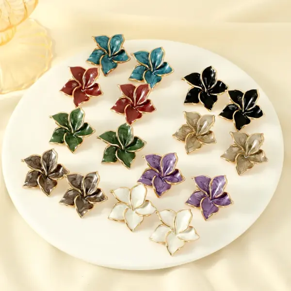 Wholesale Autumn Winter Color Matching Small Fragrance Style Wine Red 304 Stainless Steel Flower Stud Earrings Oil Drop Temperament Milk Tea Color Warm Winter Earrings Gift Option