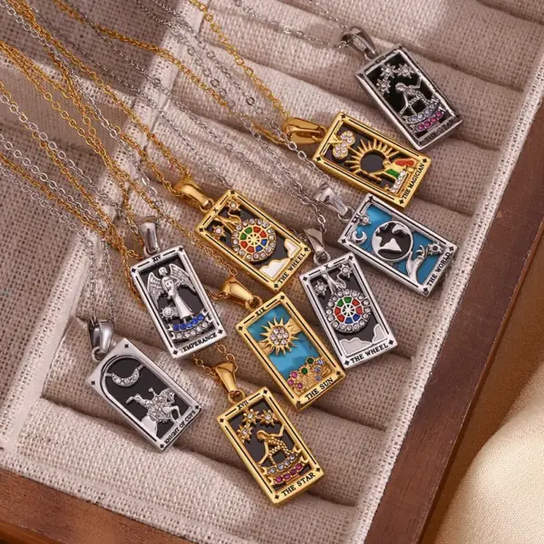 Wholesale 304 Stainless Steel Arylic Human Sun Moon PVD Coated Rhinestones 18K Gold Plated Real Gold Plated Simple Style Waterproof Non Tarnish Plating Inlay White Gold Silver Pendant Necklace