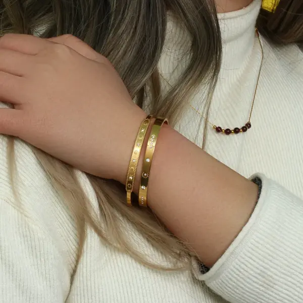 PVD Coated Real Gold Plated 18K Gold Star Stainless Steel Fashion Waterproof Non Tarnish 304 Stainless Steel Bangle