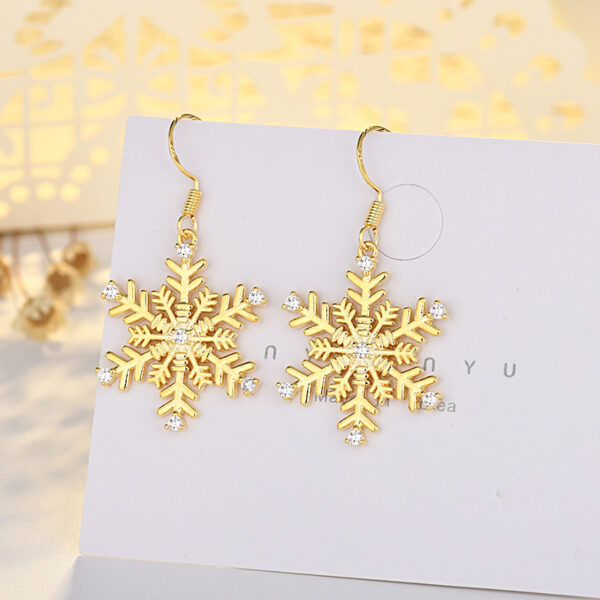 Wholesale Large gold-tone earrings with micro-embellished snowflakes