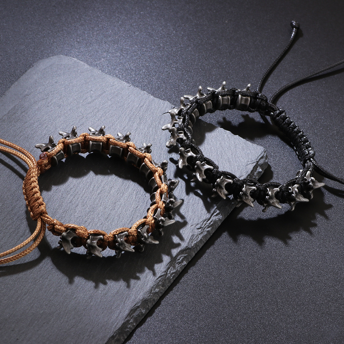 Wholesale Personalized punk dark alloy agon bone bracelet