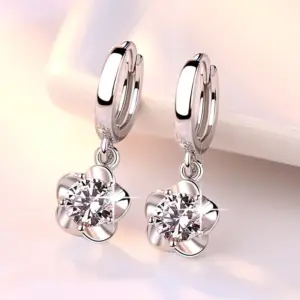 White Zircon Ky0773