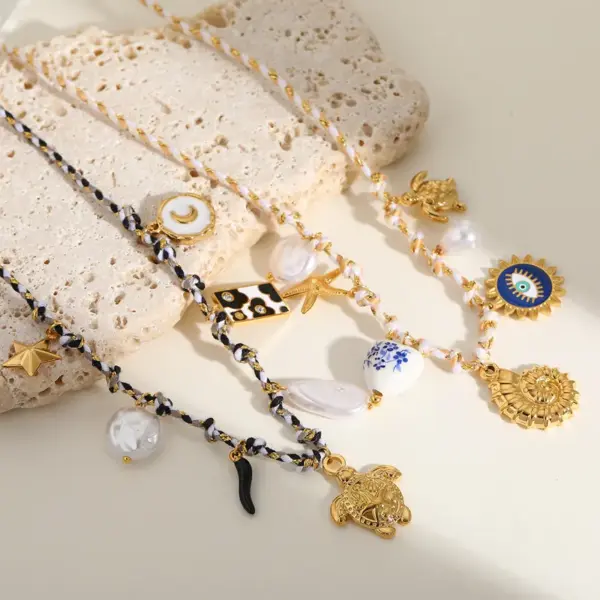 Wholesale PVD Coated Real Gold Plated 18K Gold Tortoise Star Moon 304 Stainless Steel Casual Cute Romantic Waterproof Non Tarnish Polyester Lobster Trigger Clasp Closure Pendant Necklace