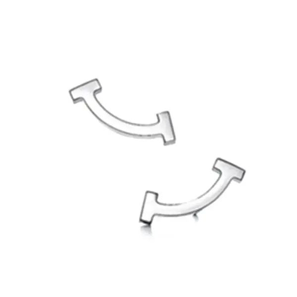 Wholesale Ion Plating (IP) 18K Gold Plated Geometric Letter Heart Shape 304 Stainless Steel Vintage Style Simple Style Waterproof Non Tarnish Ear Studs