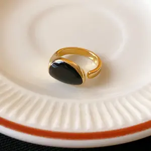 167# Ring-Gold-Black