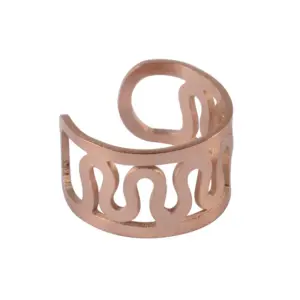 Rose Gold Wavy Pattern Ear Clip