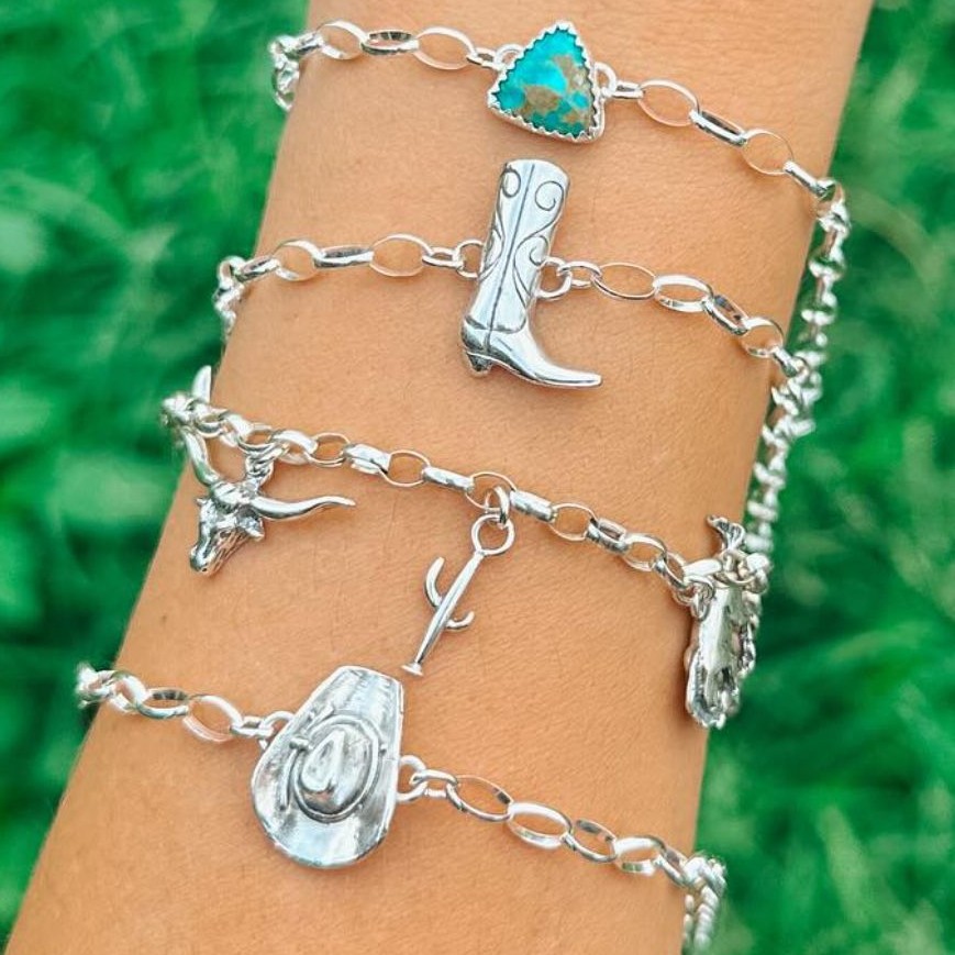 Wholesale Western Denim Style Vintage Denim Hat Tauren Boots Alloy Pendant Bracelet Imitation Turquoise Bracelet suit Women