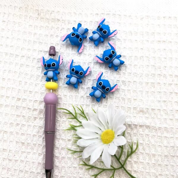 oly-7f9e541eead2258f6ca5f69e50e248eb Wholesale 3D small stillborn silicone beads cute cartoon DYI beaded factory