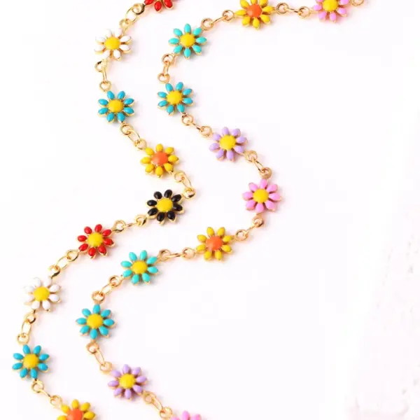 Wholesale Fashion Flower Brass Gold Plated Necklace In Bulk