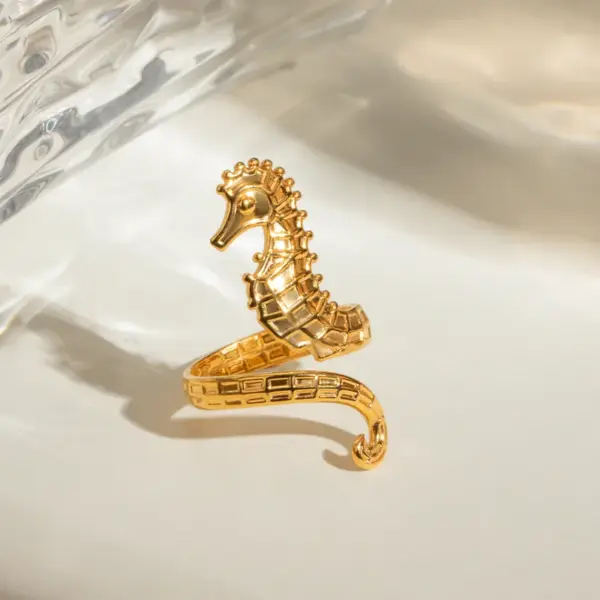 Wholesale 304 Stainless Steel Hippocampus PVD Coated 18K Real Gold Plated Real Gold Plated Vacation Marine Style Waterproof Non Tarnish Gold Rings