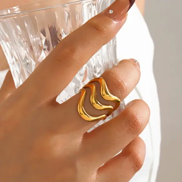 Wholesale Ion Plating (IP) 18K Gold Plated Lines 304 Stainless Steel Casual Hip-Hop Rock Waterproof Non Tarnish Open Rings